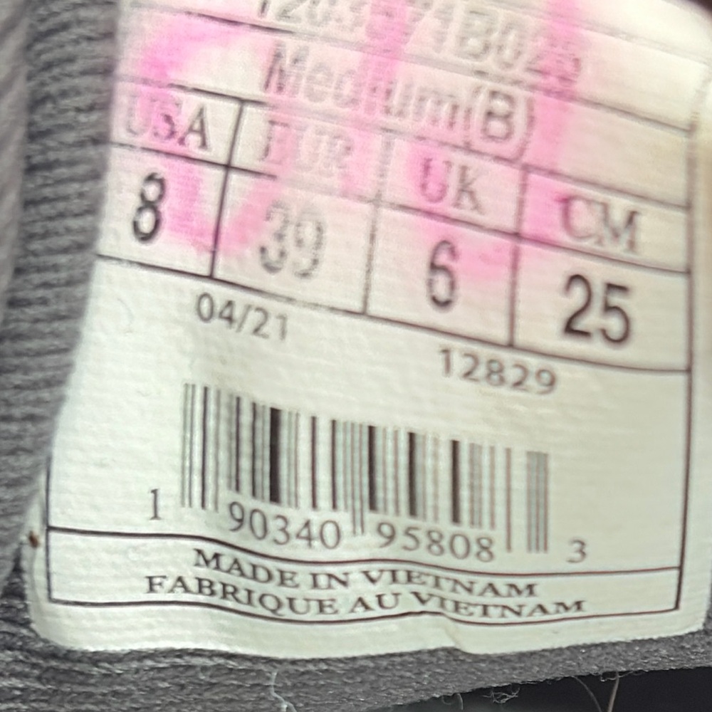 Brooks Levitate 5 Women’s 8 Gray Running Shoes Energize Cushion Neutral Support - Picture 11 of 11